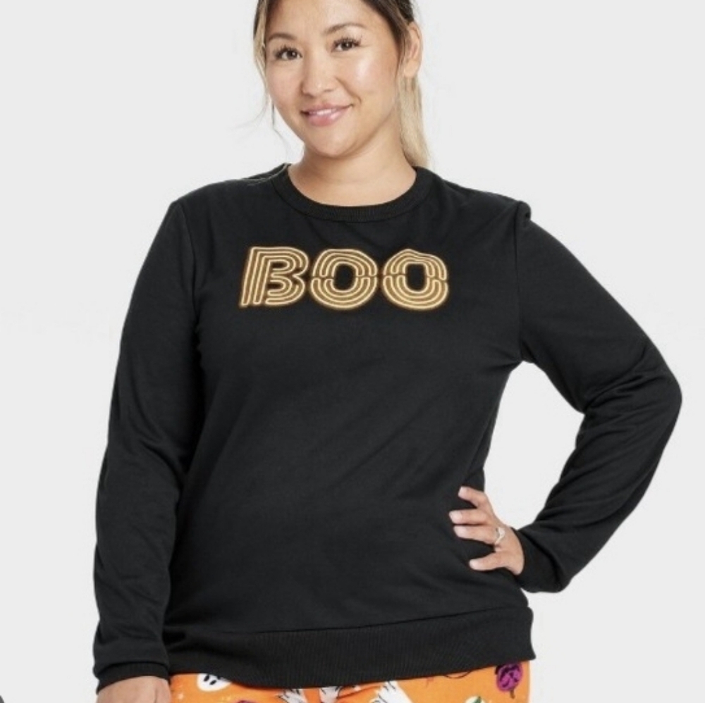 ❤️10/$13 New Black 'Boo' Halloween Lounge Top Glows In Dark